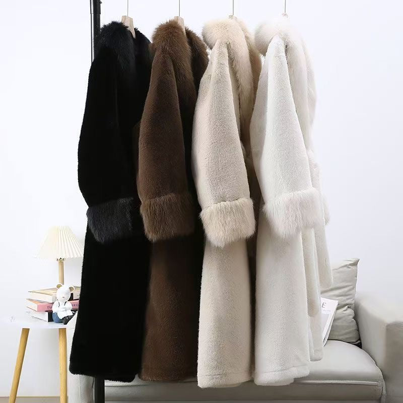 Fur Coat with Collar and Sleeves