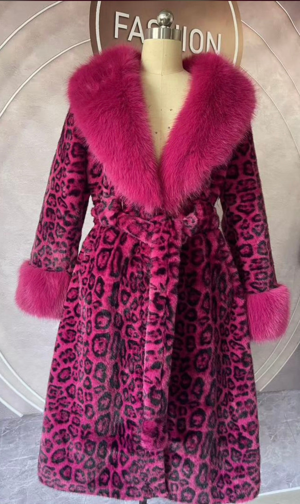 Fur Coat with Collar and Sleeves